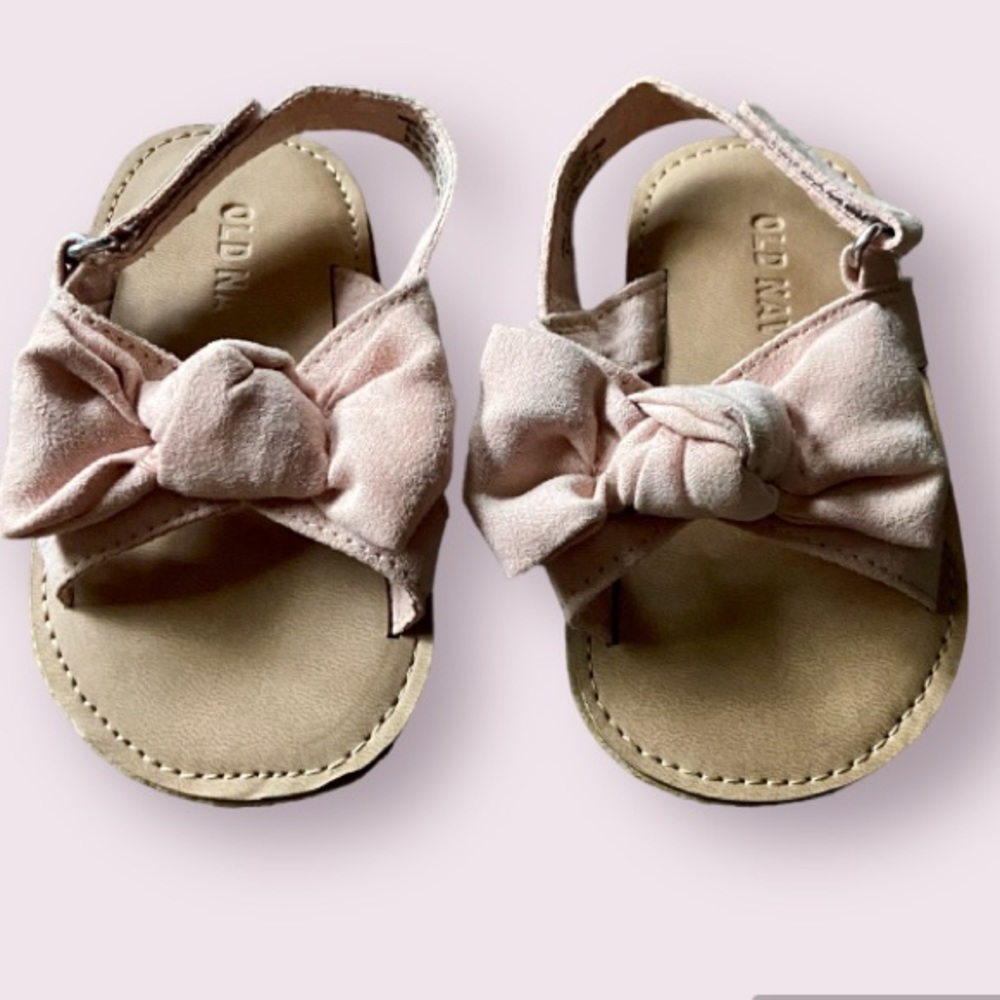 Old Navy Pink Bow Sandal